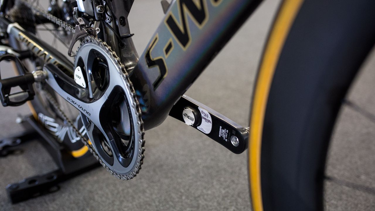 The 4iiii powermeter is dual sided