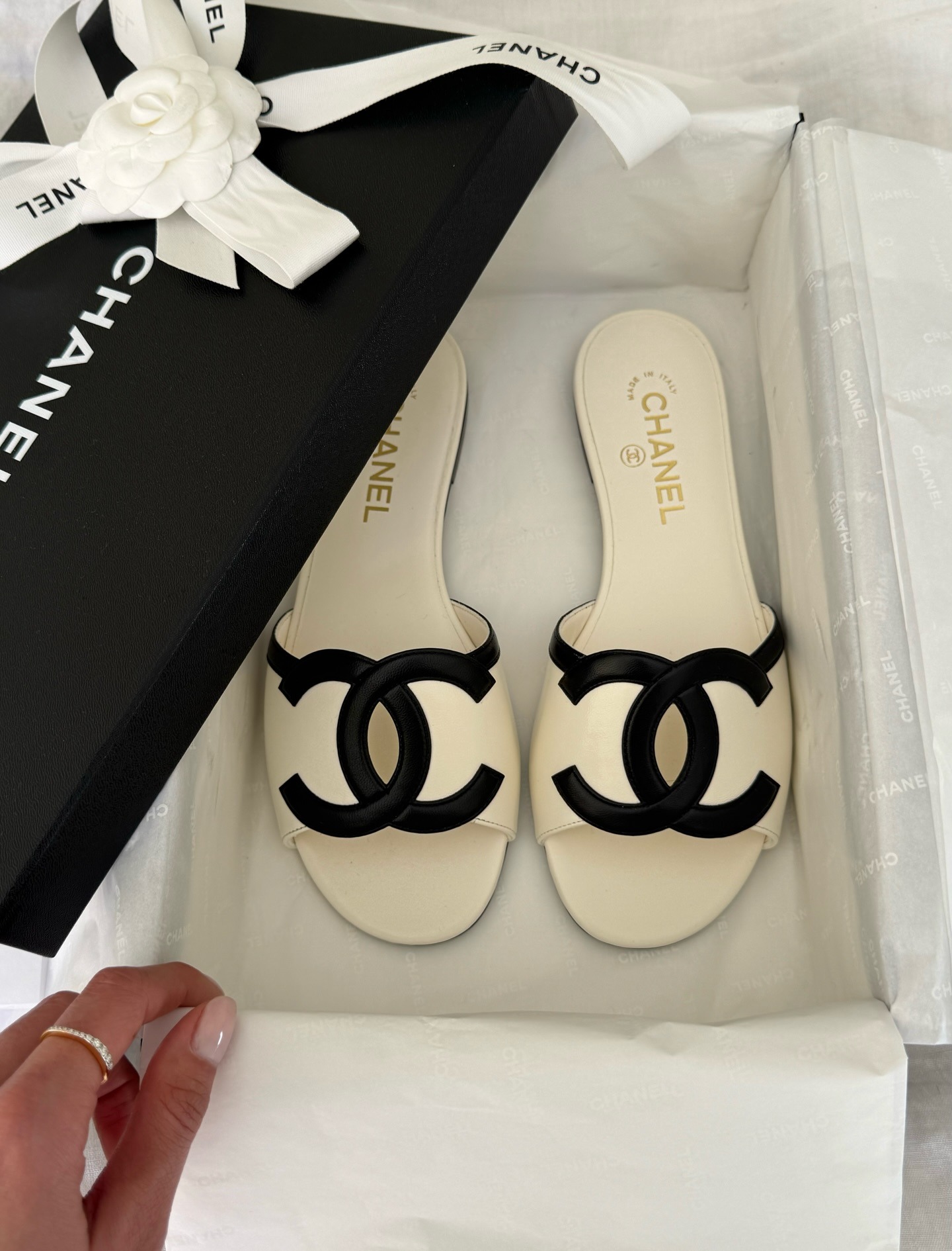 Influencer wears popular Chanel mules