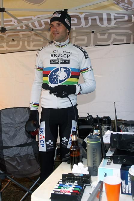 World champion Niels Albert on the mic in Cincinnati.