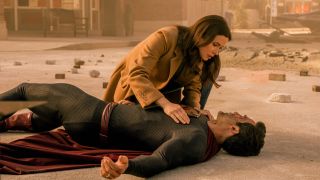 Lois Lane trying to wake up unconscious Clark Kent in Superman & Lois series finale