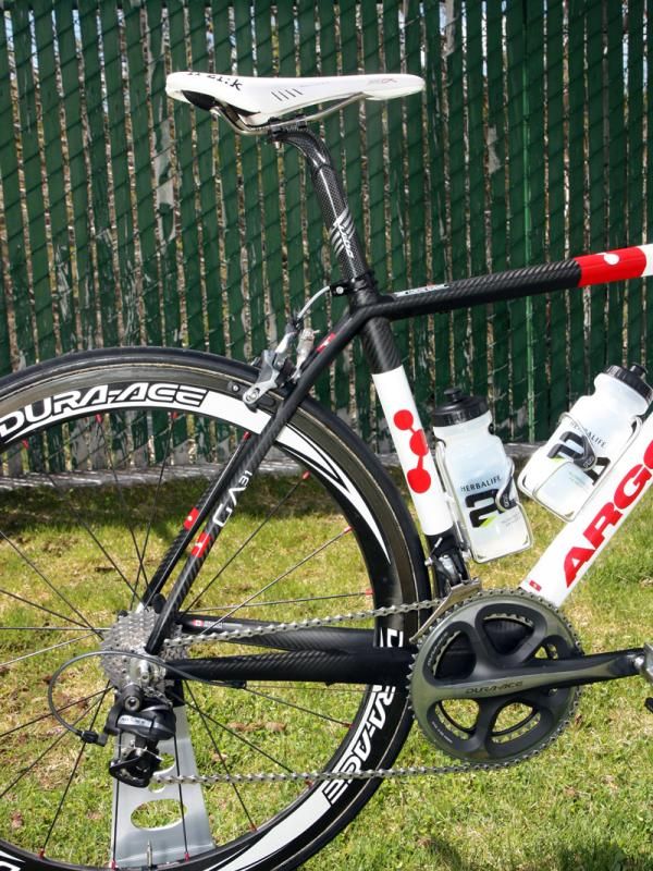 Argon 18 curves the seat stays a bit to allow the rear end to flex vertically for additional rider comfort.