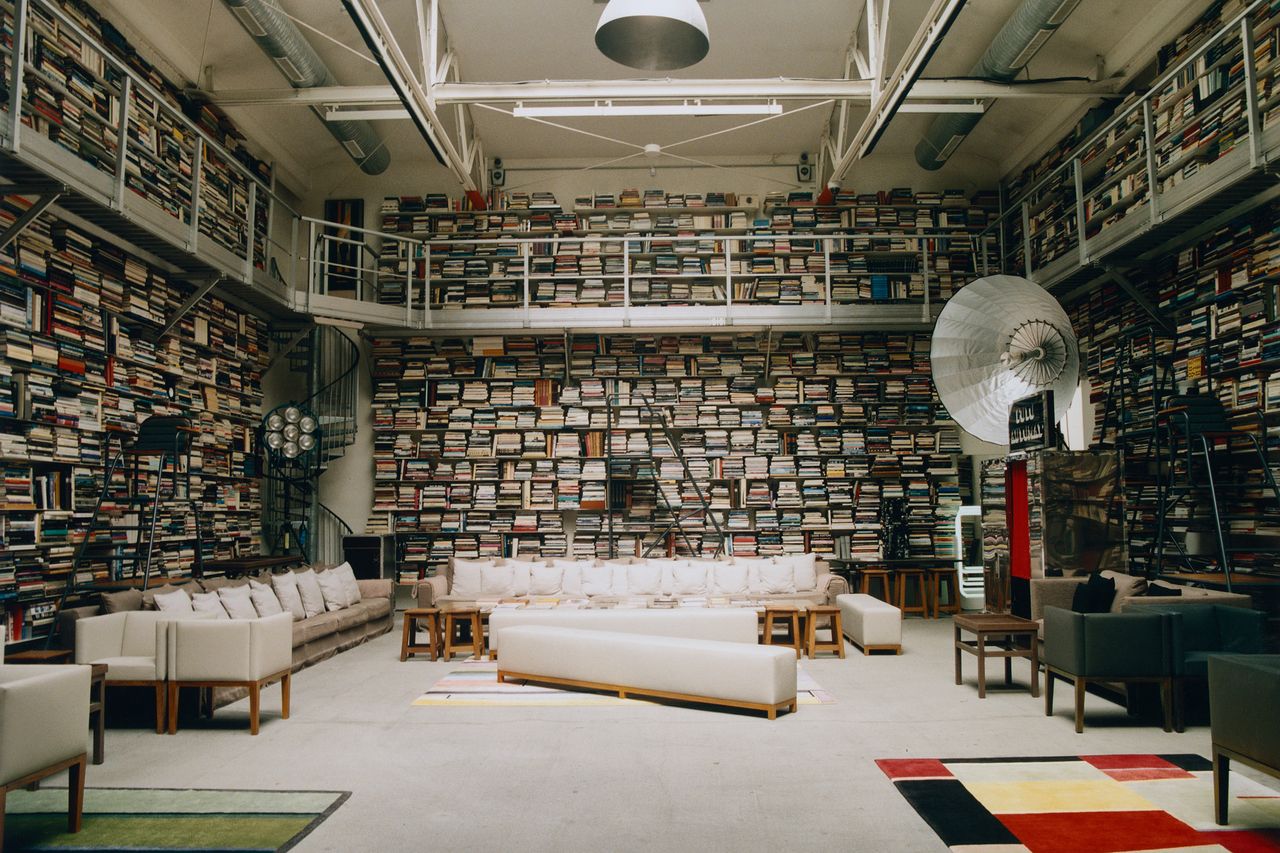 Interior Karl Lagerfeld 7L Library and Bookshop