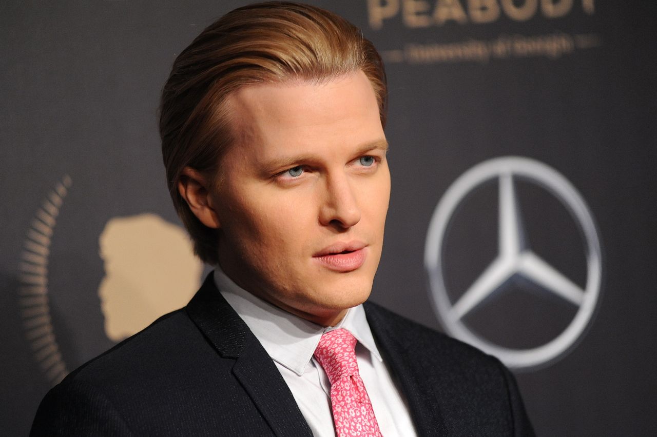 Ronan Farrow.