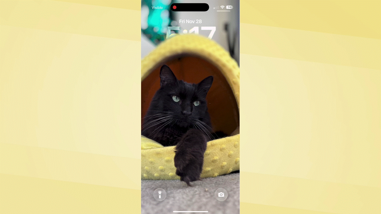 iOS 26 lock screen - depth effect