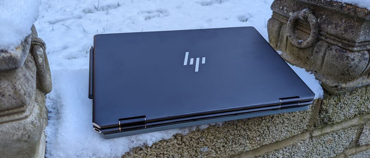 HP Spectre x360 16 (2022) 