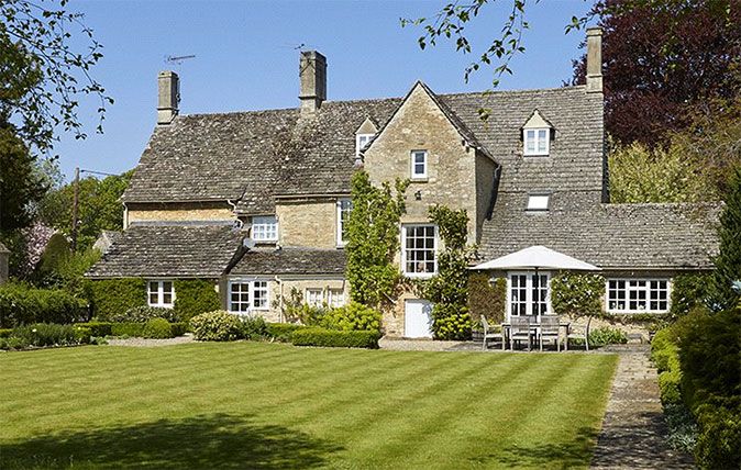 Country House stripey lawn