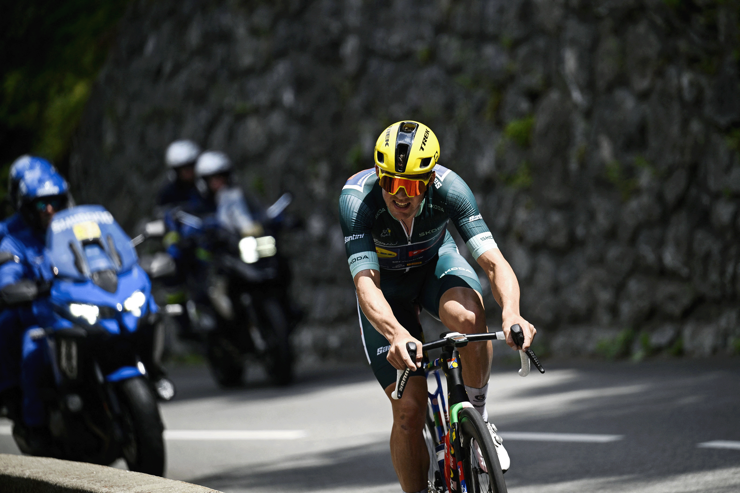 Mads Pedersen Secures Tour de France Green Jersey With Epic Mountain Effort - News Directory 3