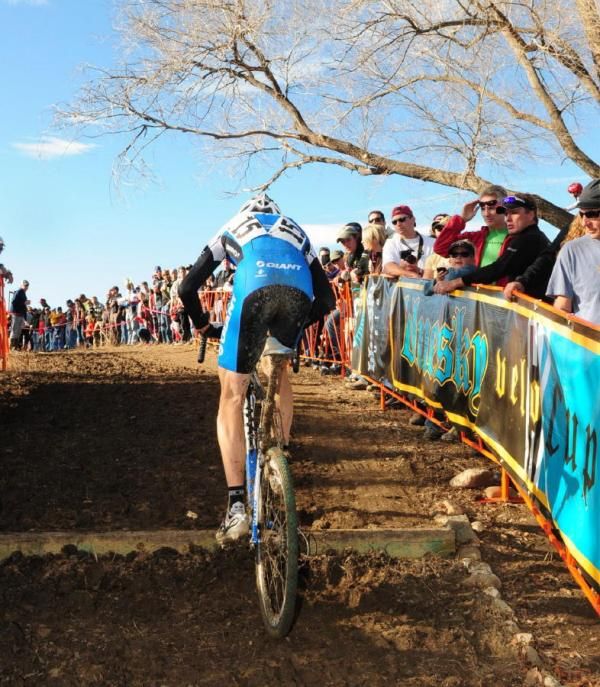 Carl Decker (Team Giant) riding the steps with ease