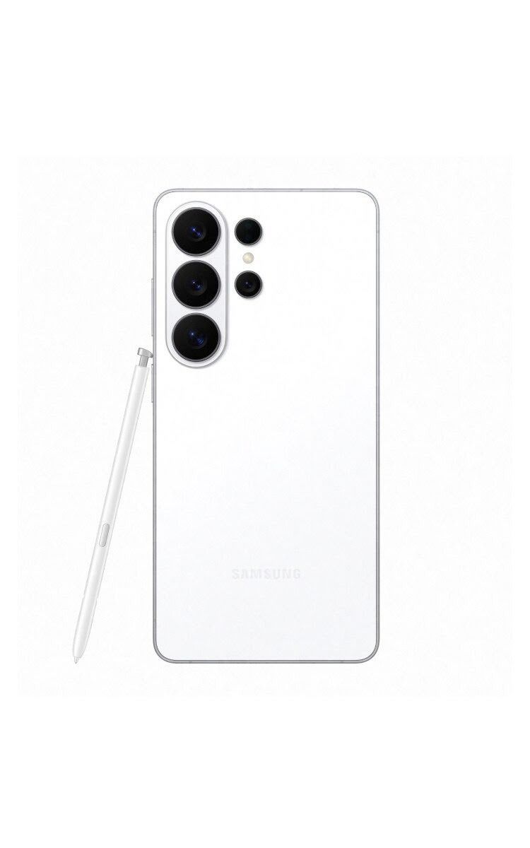 Samsung Galaxy S26 Ultra in white