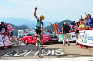 Stage 15 - Piedra wins Vuelta a Espana stage from day long breakaway