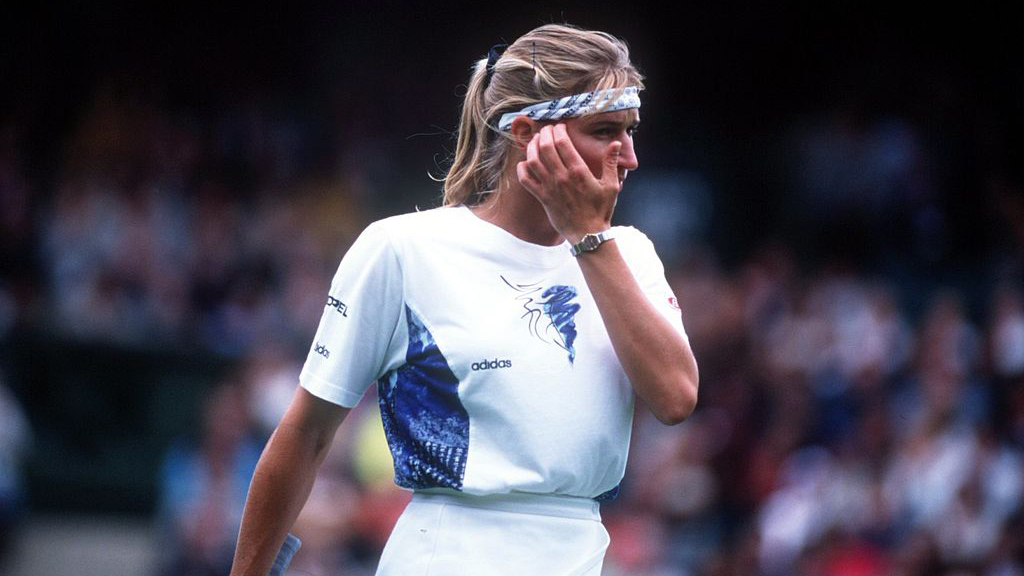 Steffi Graf back in 1994, wearing a headband