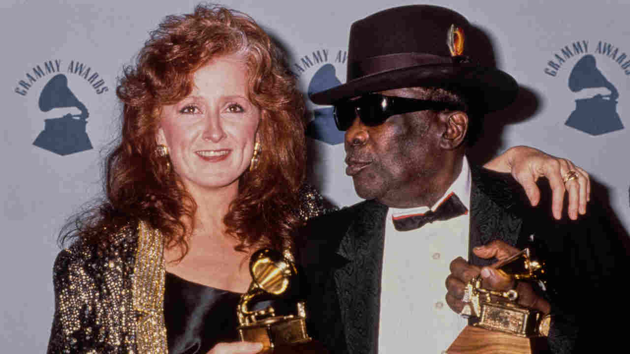 Bonnie Raitt and John Lee Hooker at the 1990 Grammy Awards