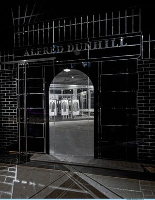 Housing the entirety of Alfred Dunhill’s 2010-11 collection, visitors are also able to purchase a series of limited edition dunhill items.