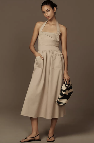 a khaki dress worn by a model inspired by a khaki dress worn by jennifer lopez
