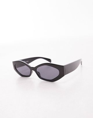 Topshop Cosmo Rectangular Cat Eye Sunglasses in Black