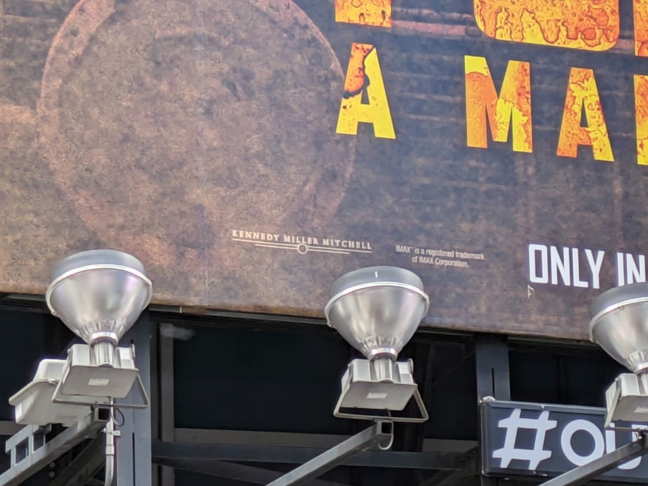 Google Pixel 8a zoom sample.