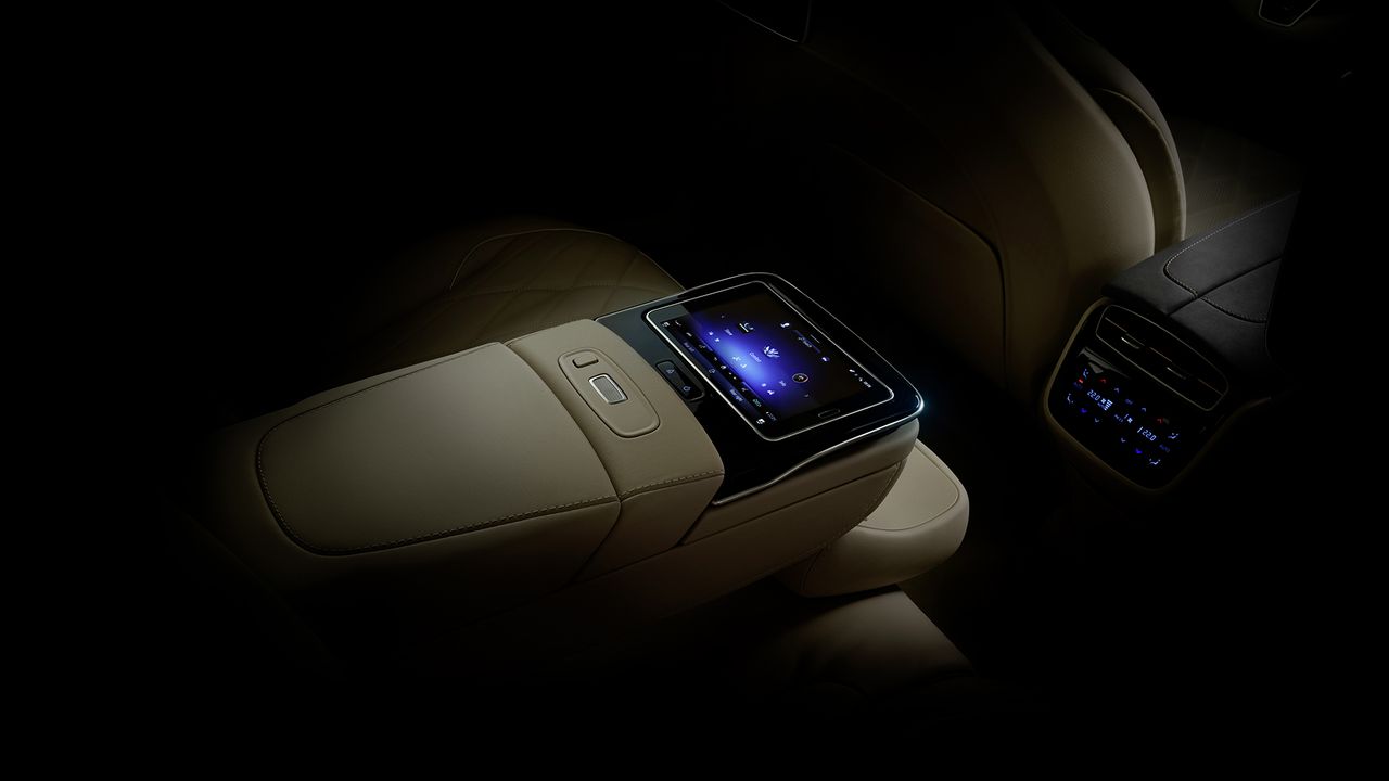 Mercedes EQS SUV