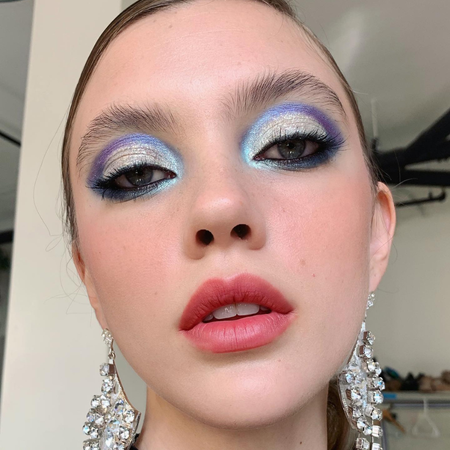 blurry lip trend