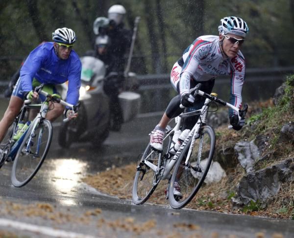 Philippe Gilbert (Omega Pharma-Lotto) leads Vincenzo Nibali