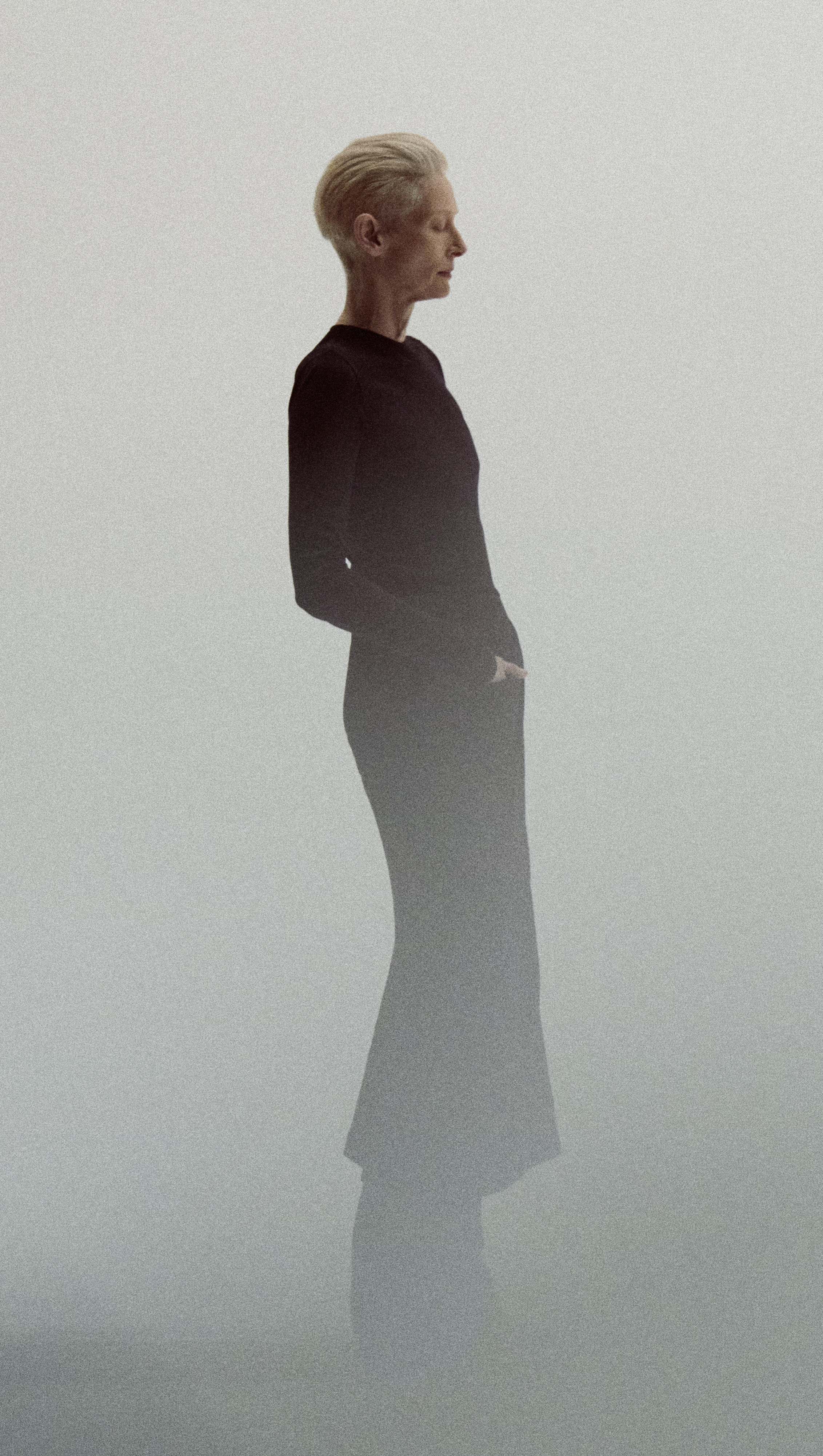Tilda Swinton performs at the Guggenheim Bilbao, May 24, figure 3