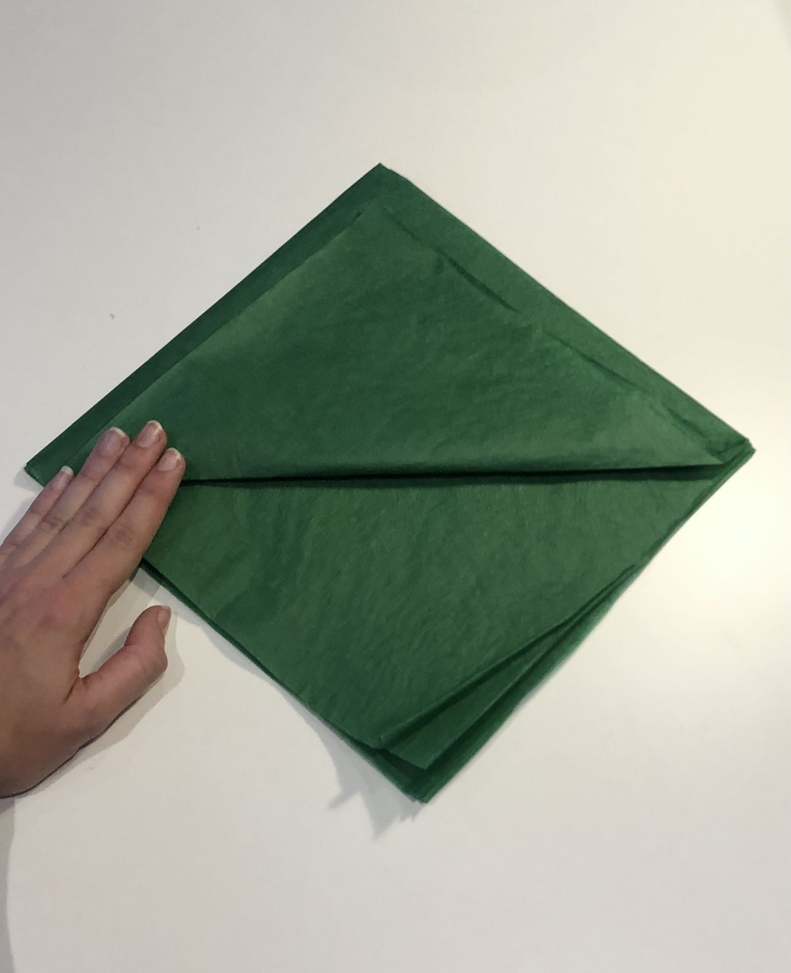 How to fold a Christmas tree napkin Homes & Gardens
