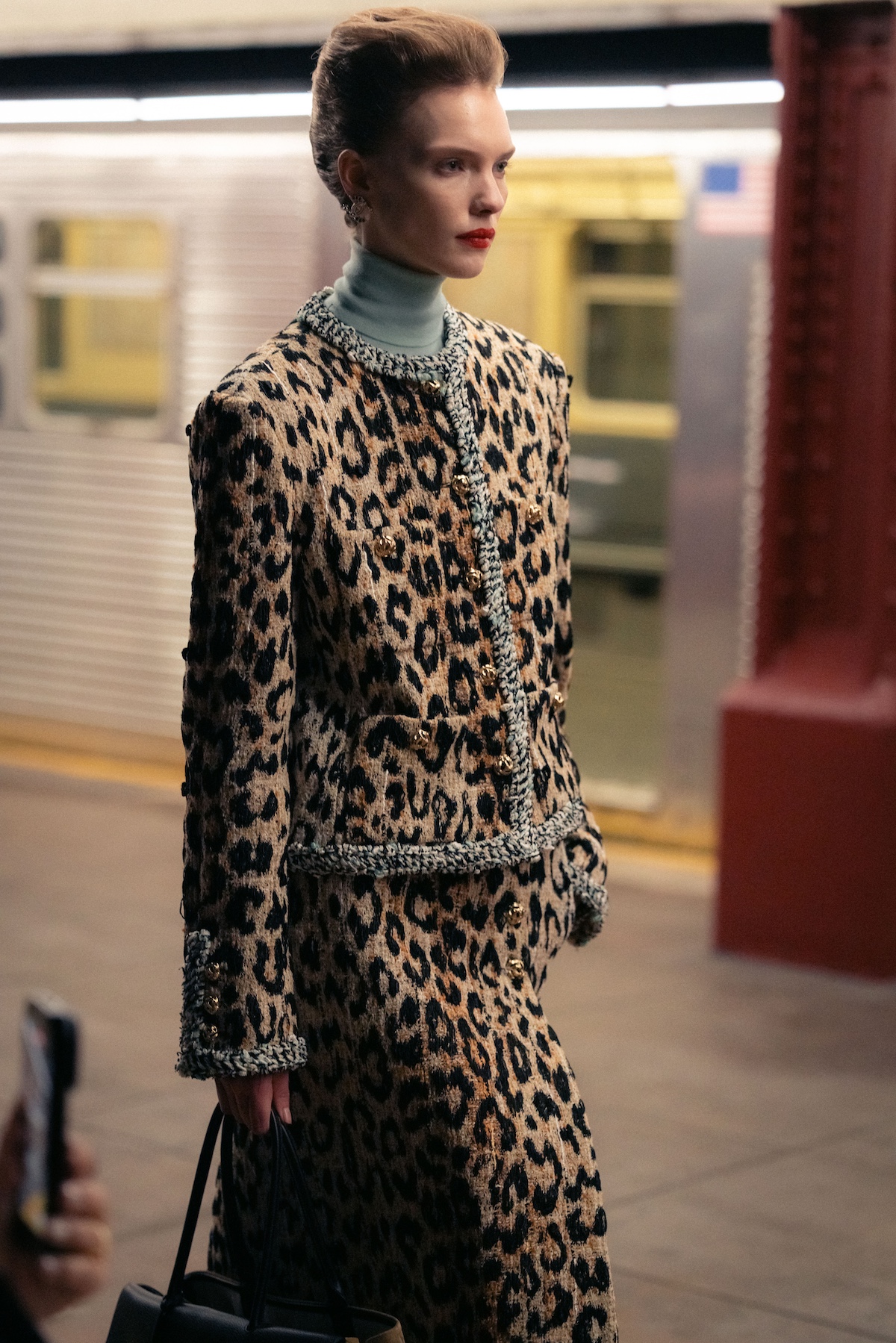 Chanel Metiers D&amp;rsquo;Art 2026 runway show by Matthieu Blazy in New York subway
