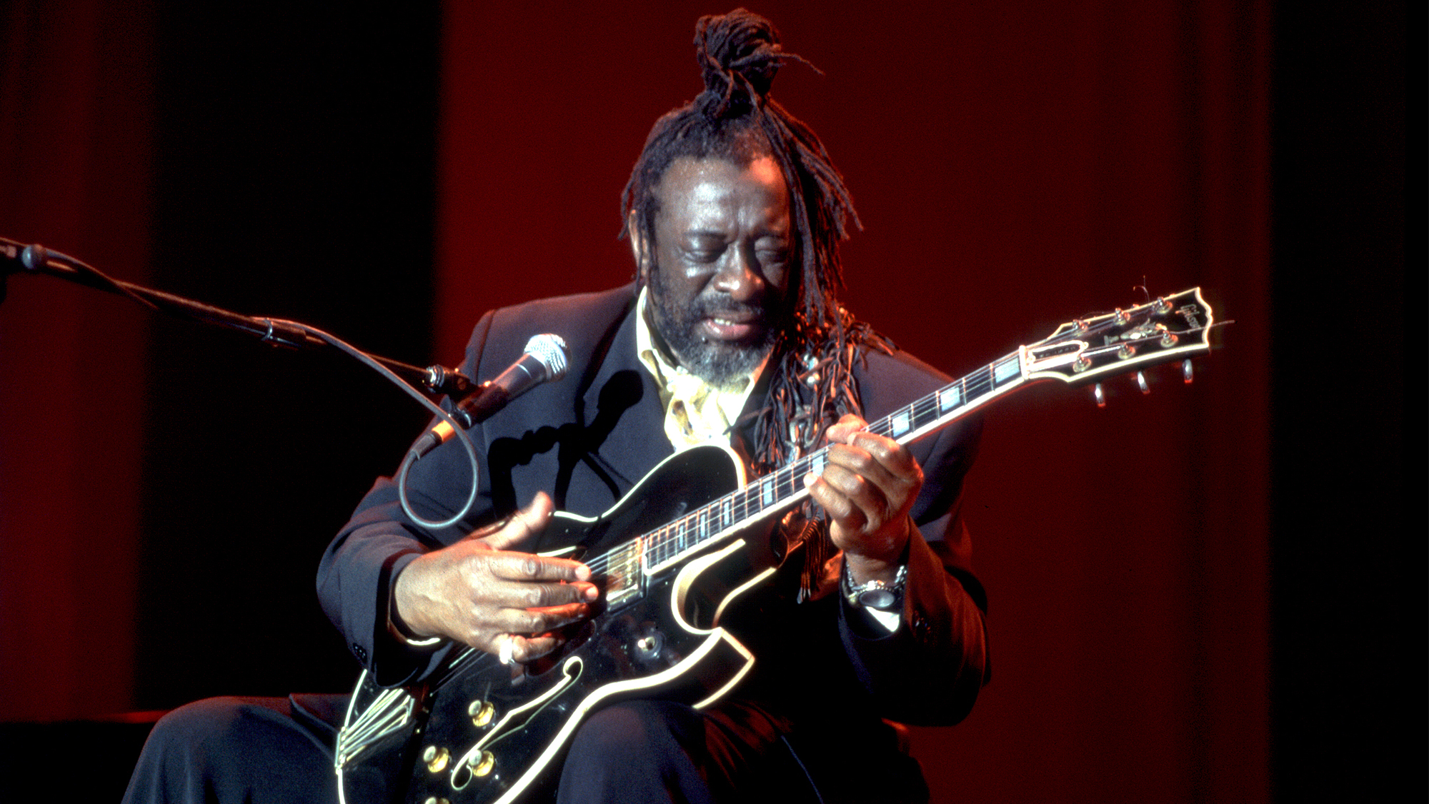 James Blood Ulmer on stage at the Petrillo Bandshell in Chicago, June 2, 2002.