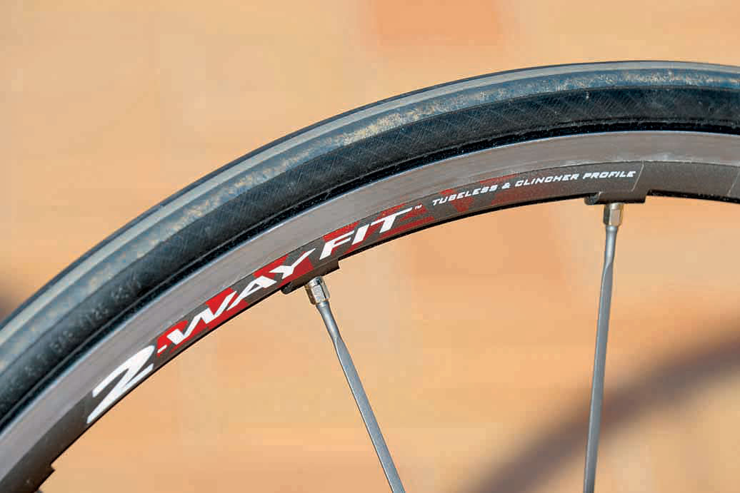 【NEW ARRIVAL】CAMPAGNOLO SHAMAL ULTRA 2WAY ホィールセット ∩ 6569D-4 27インチ、700C