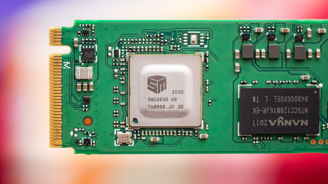 Intel SSD 670p