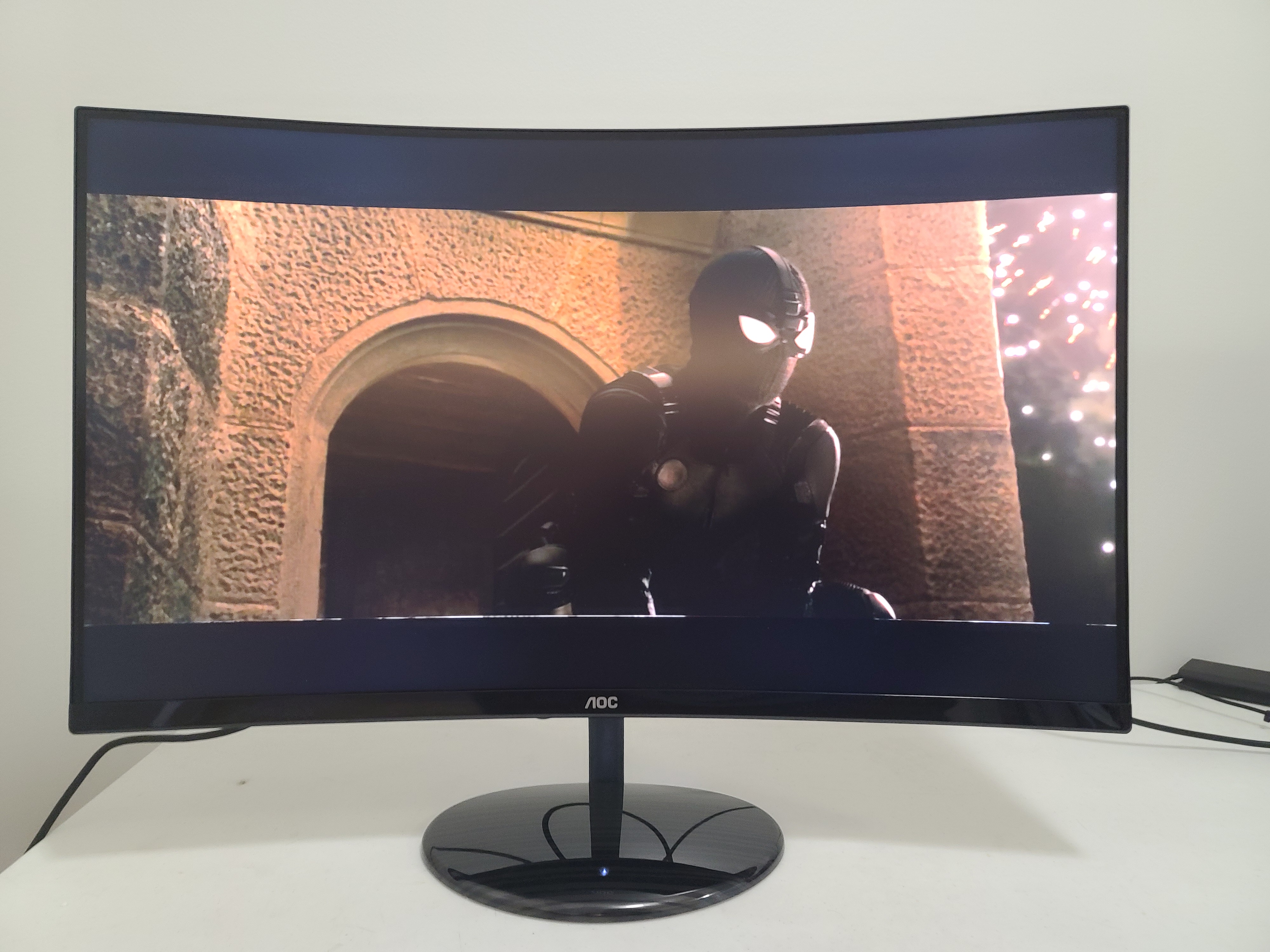 AOC CU32V3