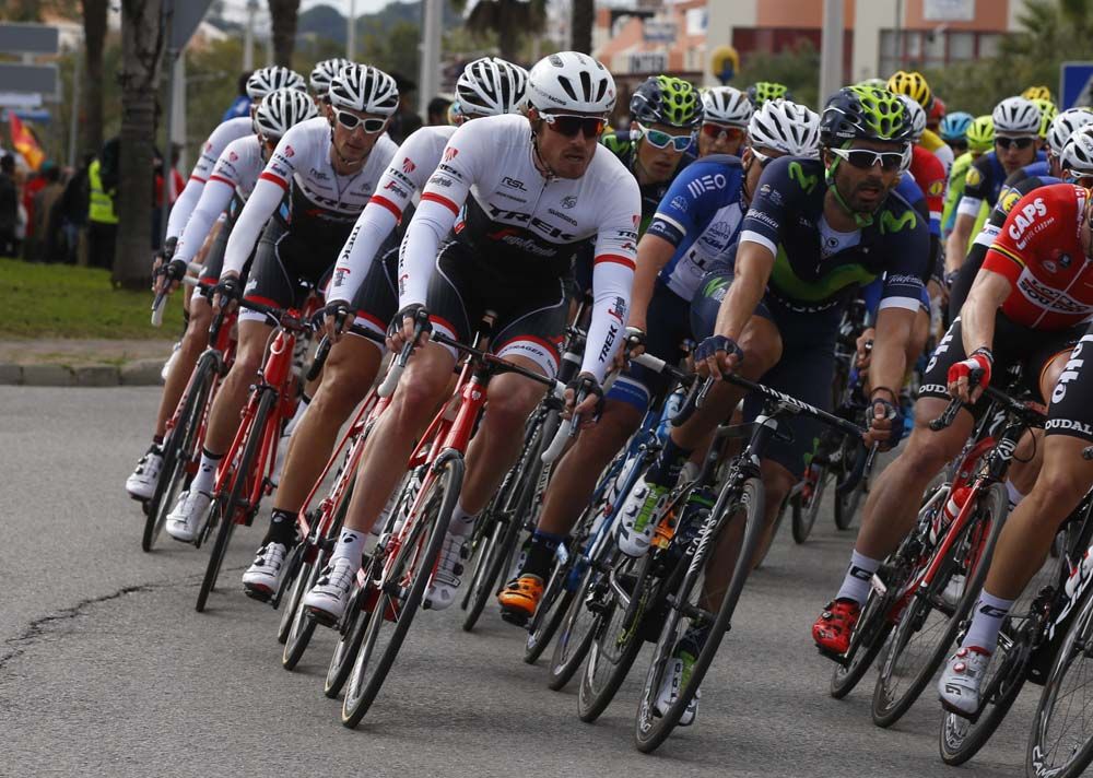 The Trek-Segafredo team move up in the peloton