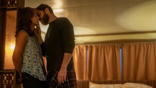 Roger and Bree kiss in Outlander season 7 episode 7