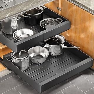 Expandable pull out drawer organizer