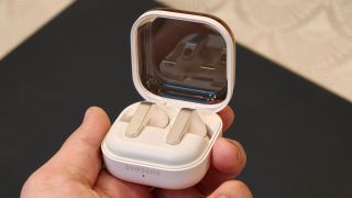 Hands-on with the Galaxy Buds 4 Pro