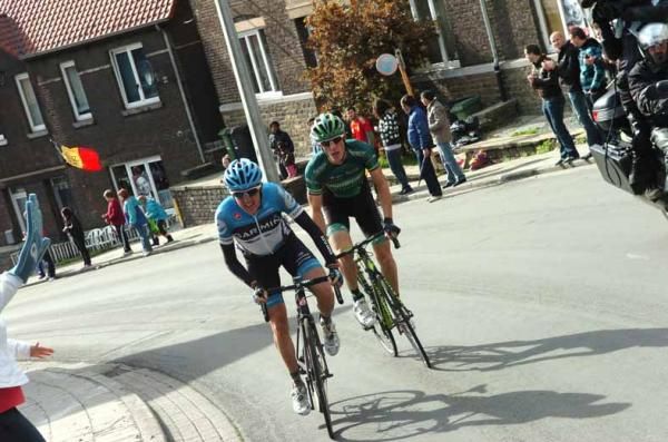 Dan Martin (Garmin-Barracuda) leads Pierre Rolland (Europcar) forge clear of the Gilbert group.