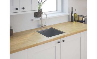 undermounted stainless steel sink from Screwfix