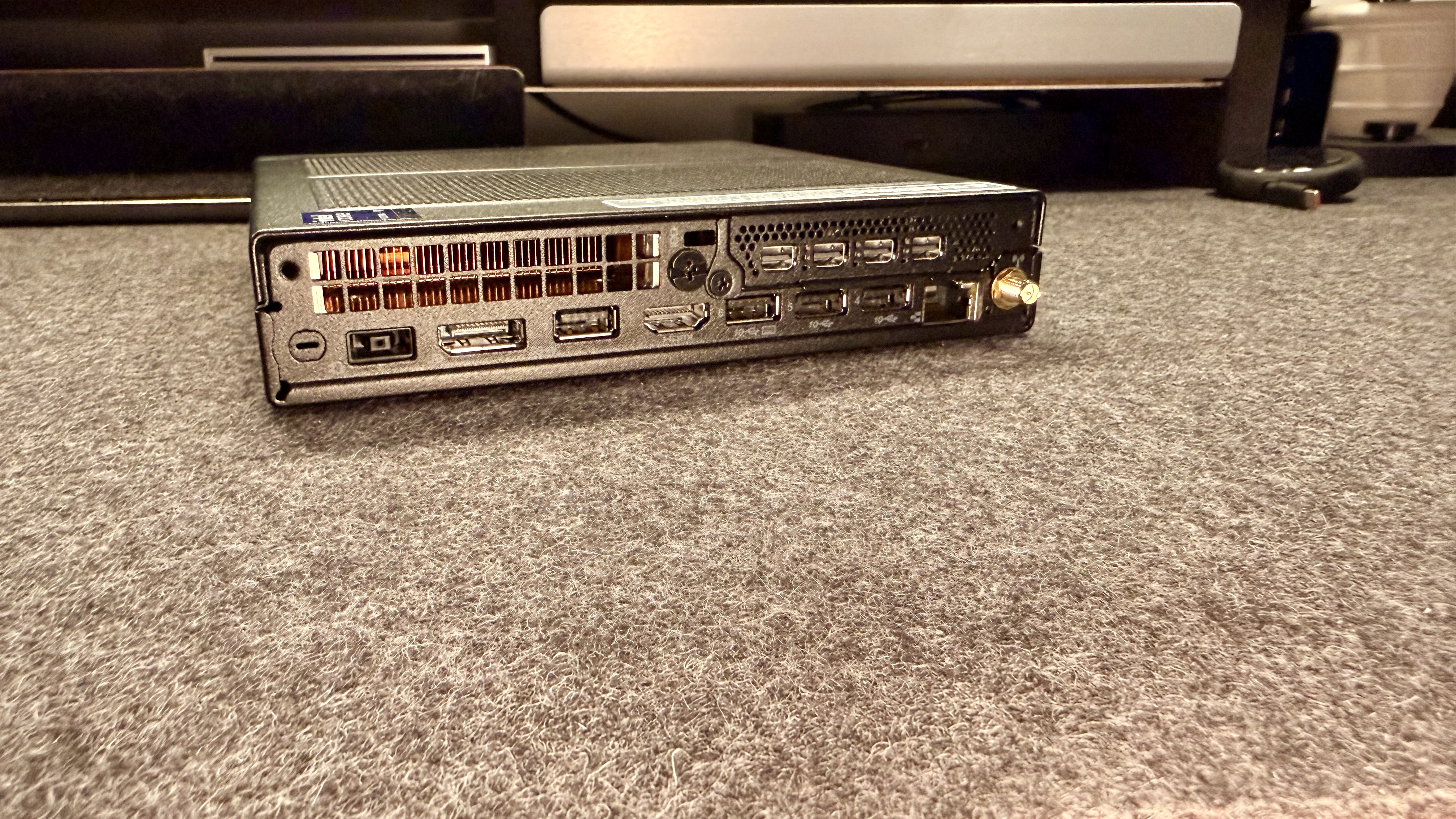 Lenovo | P3 Tiny Gen 2