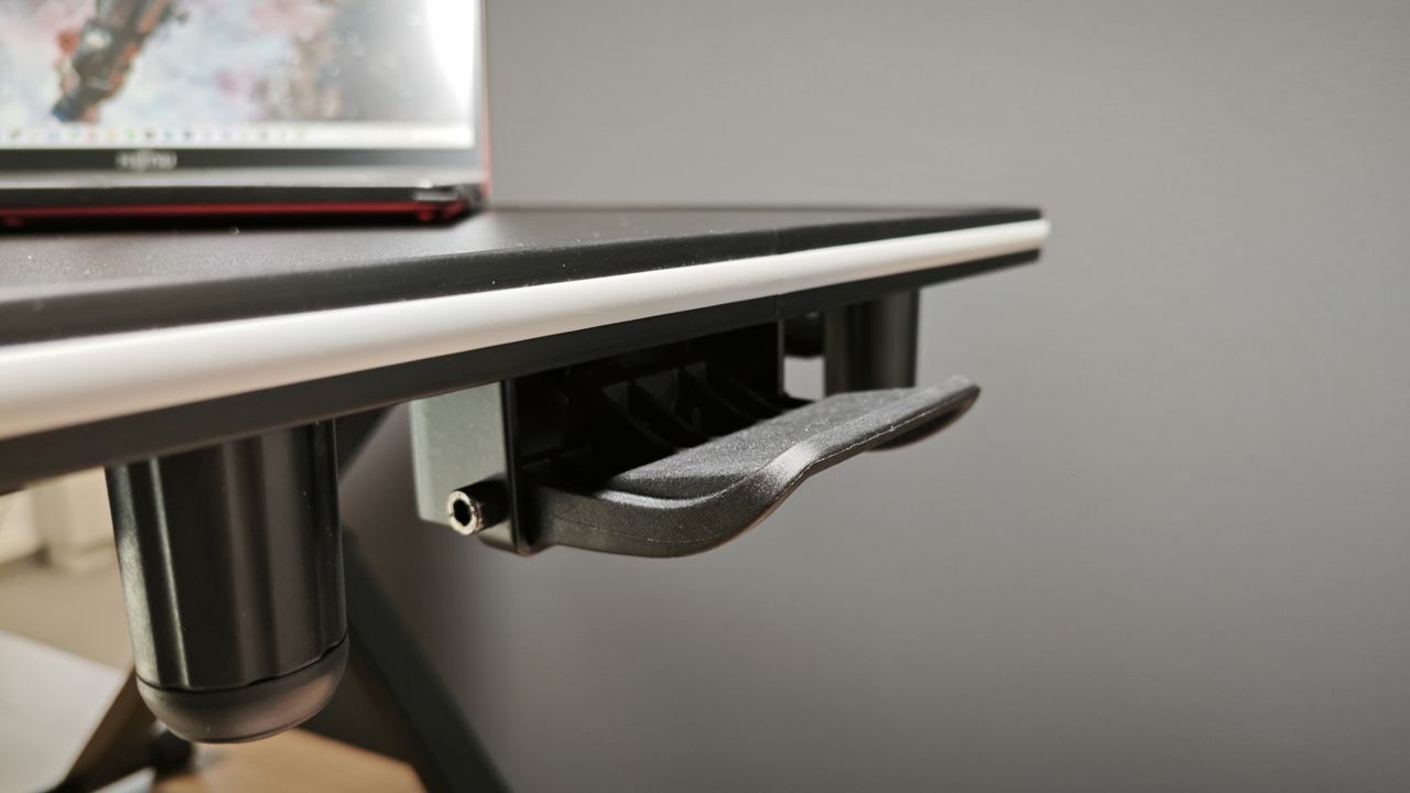 Standing desk