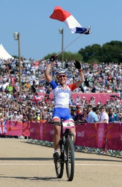 Julie Bresset (France) wins gold at the Olympic women's mountain bike race