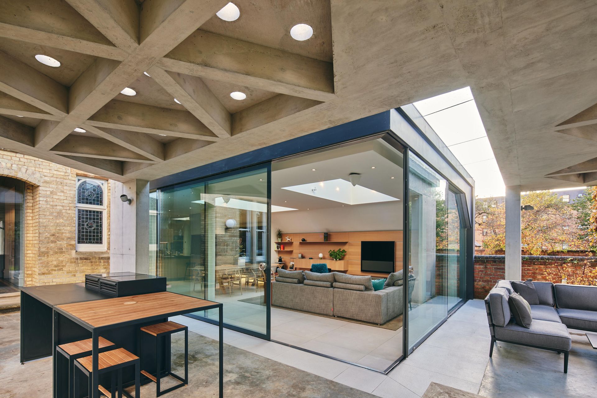 Concrete Gazebo by Adrian James Architects