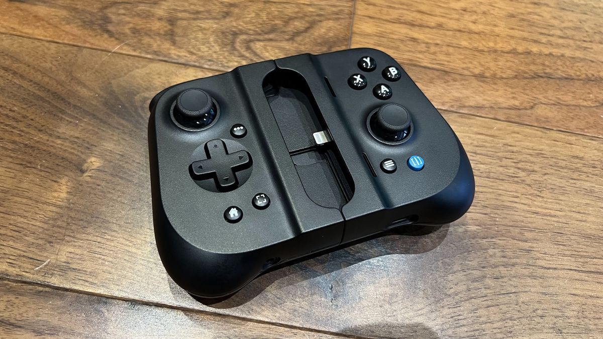 Gamevice Flex review: This might be the best iPhone gaming controller ...