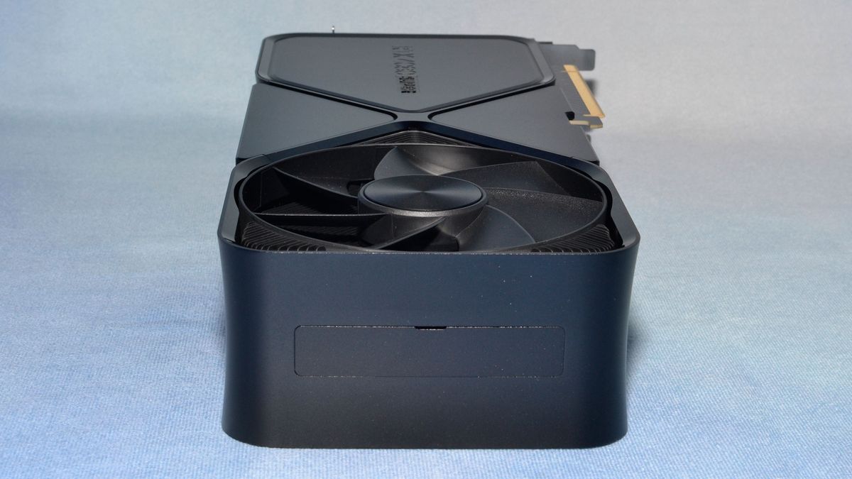 Nvidia GeForce RTX 4080 Super Founders Edition photos and unboxing
