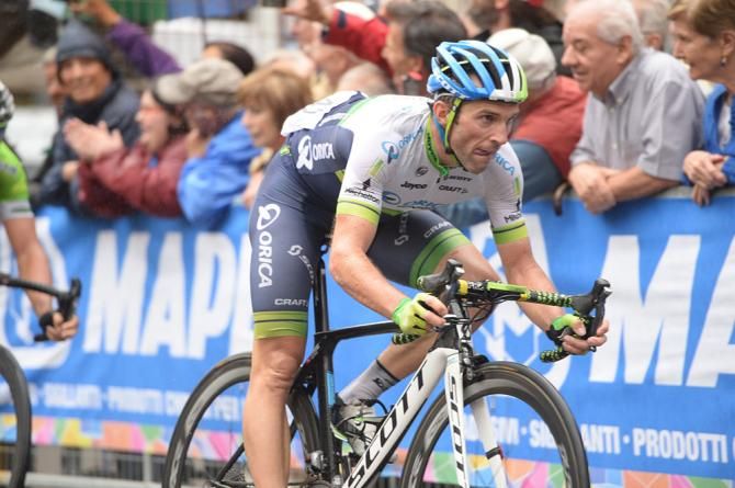 Michael Albasini wins Tre Valli Varesine
