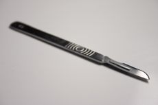 plastic surgery scalpel