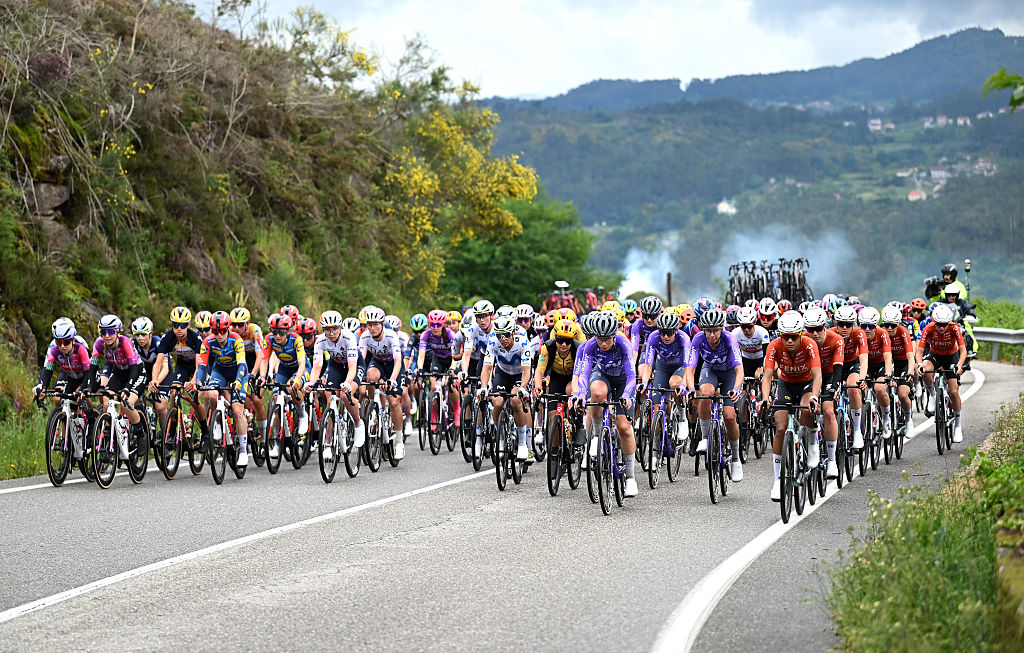 SALVATERRA DE MINO, SPAIN - MAY 03: A general view of the peloton competing during the 12th La Vuelta Femenina 2026, Stage 1 a 113.9km stage from Marin to Salvaterra de Mino / #UCIWWT / on May 03, 2026 in Salvaterra de Mino, Spain. (Photo by Szymon Gruchalski/Getty Images)