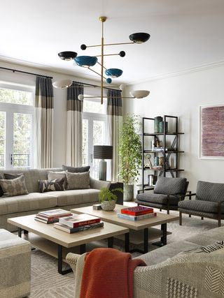 Living room ideas with lighting and low furniture