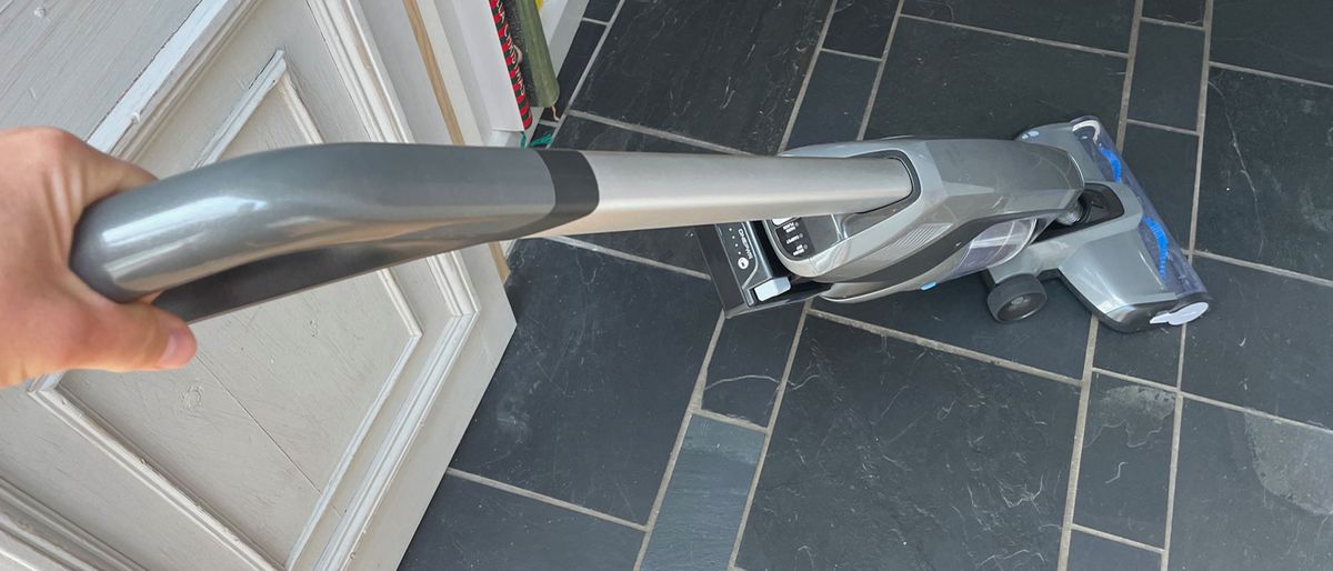 Image shows the Hoover ONEPWR Evolve Pet.