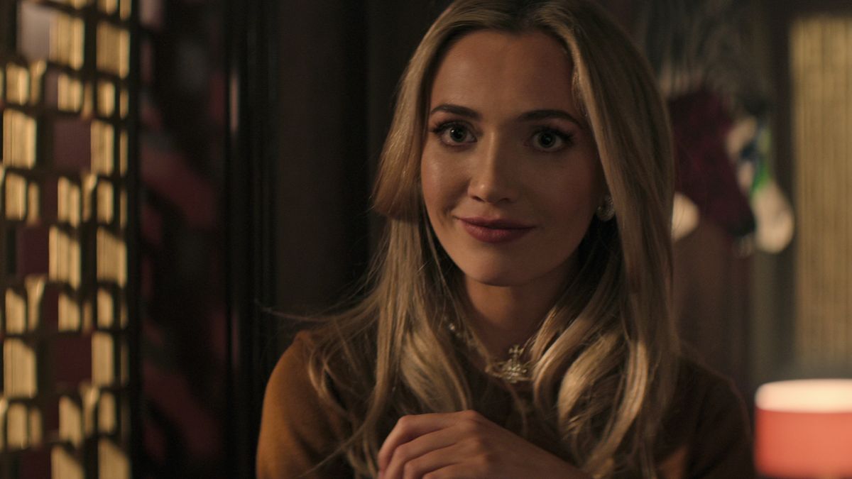 Tilly Keeper as Lady Phoebe