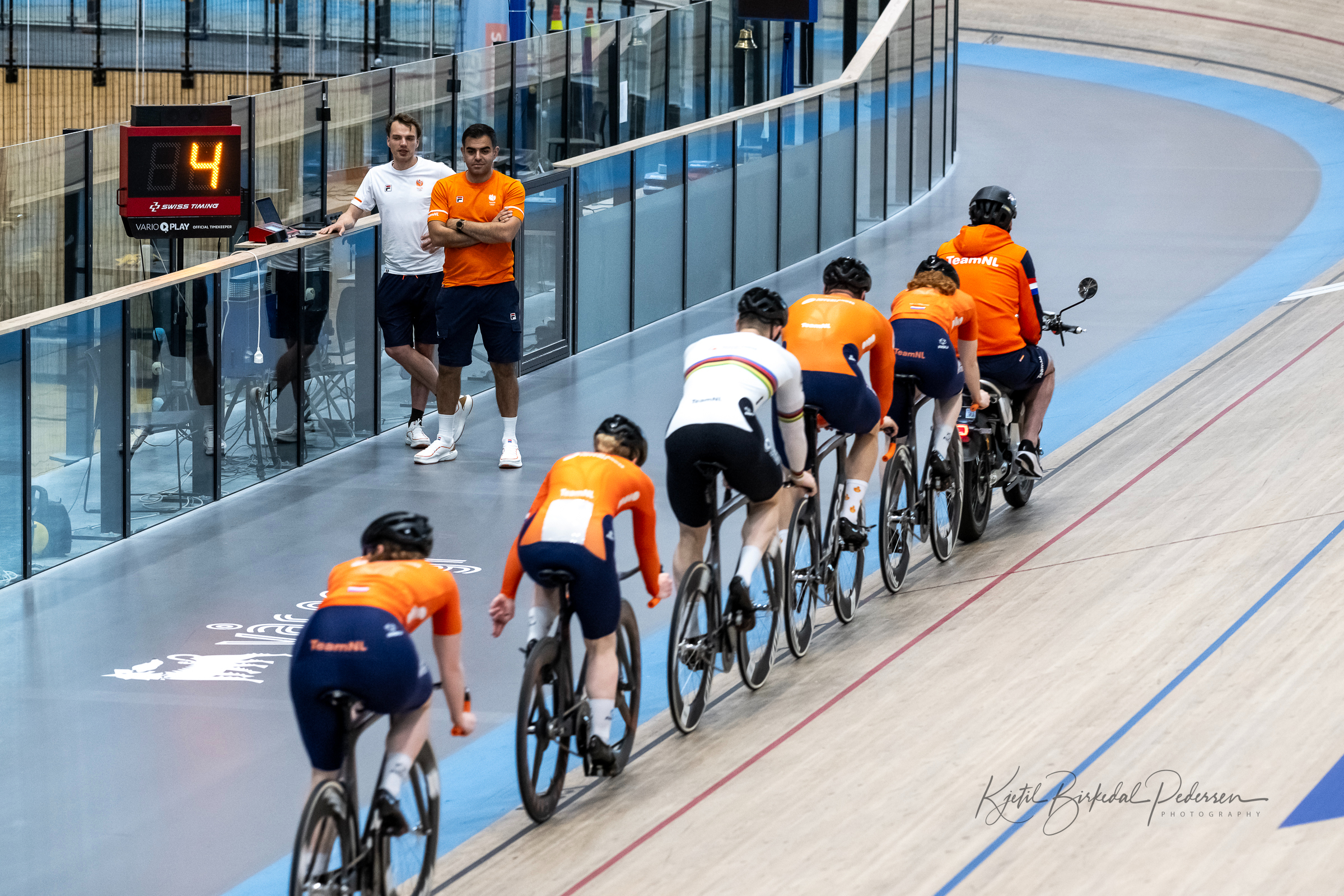 Dutch sprinters warm up on the track