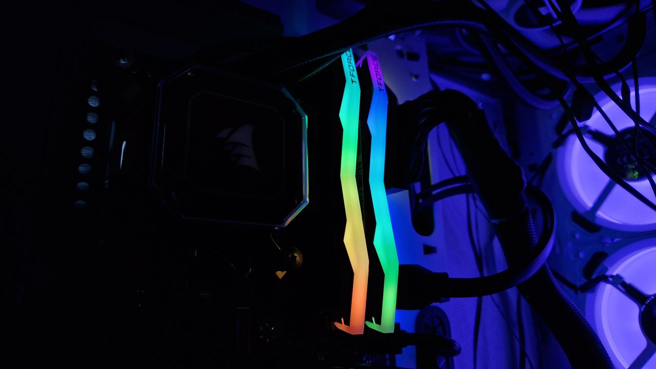 T-Force Delta RGB DDR5 review image showing the brightness of the RAM's RGB